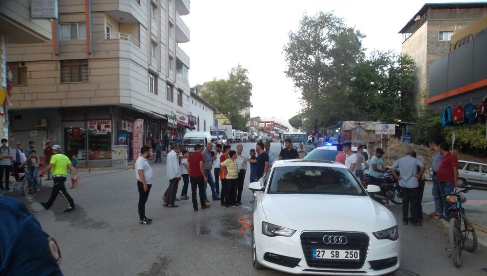 Otomobil ile motosiklet çarpıştı: 1 yaralı 