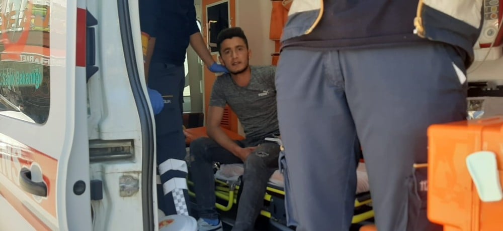 Otomobil ile motosiklet çarpıştı: 1 yaralı 