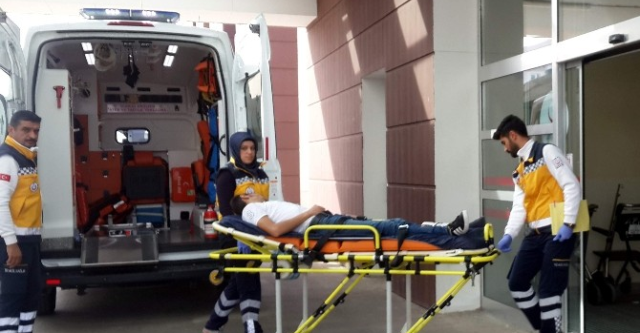 Otomobil ve motosiklet çarpıştı: 1 yaralı