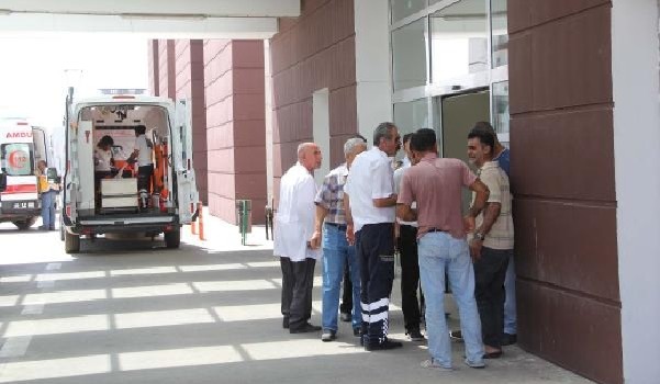 Otomobil ile motosiklet çarpıştı: 2 ölü