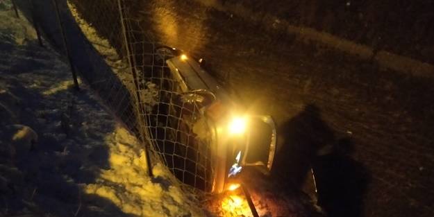 Otomobil kanala devrildi!