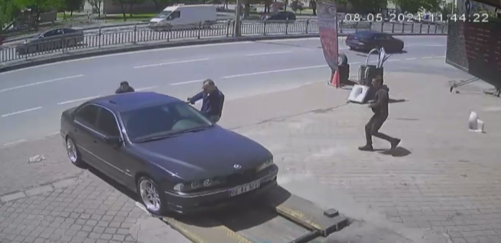 Otomobil kazara değil ‘nazarla’ liftten kaydı