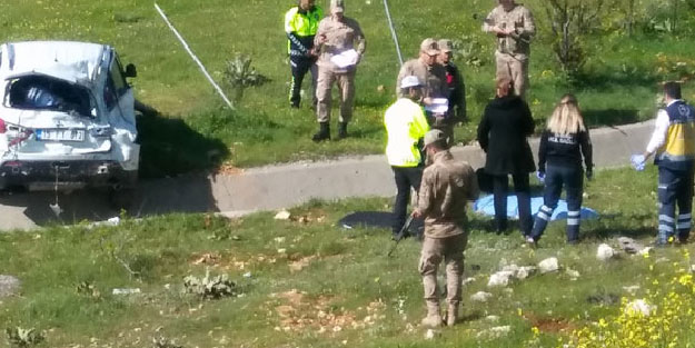 Otomobil kontrolden çıkıp dehşet saçtı! 1 ölü, 3 yaralı