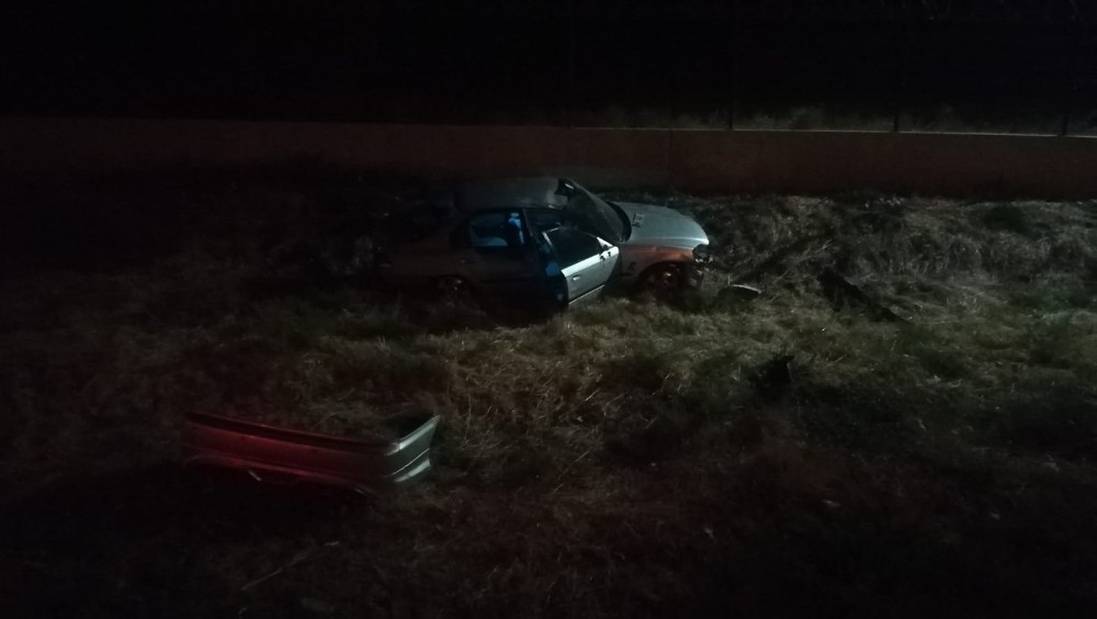 Otomobil şarampole uçtu: 1 ölü, 1 yaralı 