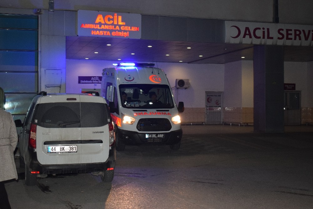 Otomobil şarampole uçtu: 1 ölü 2 yaralı 