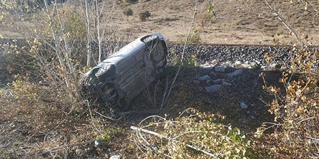 Otomobil şarampole uçtu, sürücü kurtarılamadı