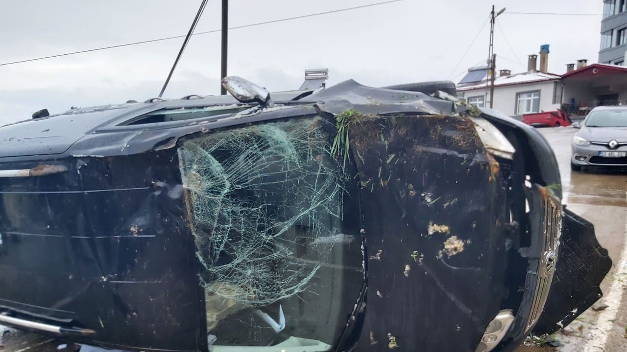 Otomobil takla attı! Teknik direktör hastaneye kaldırıldı