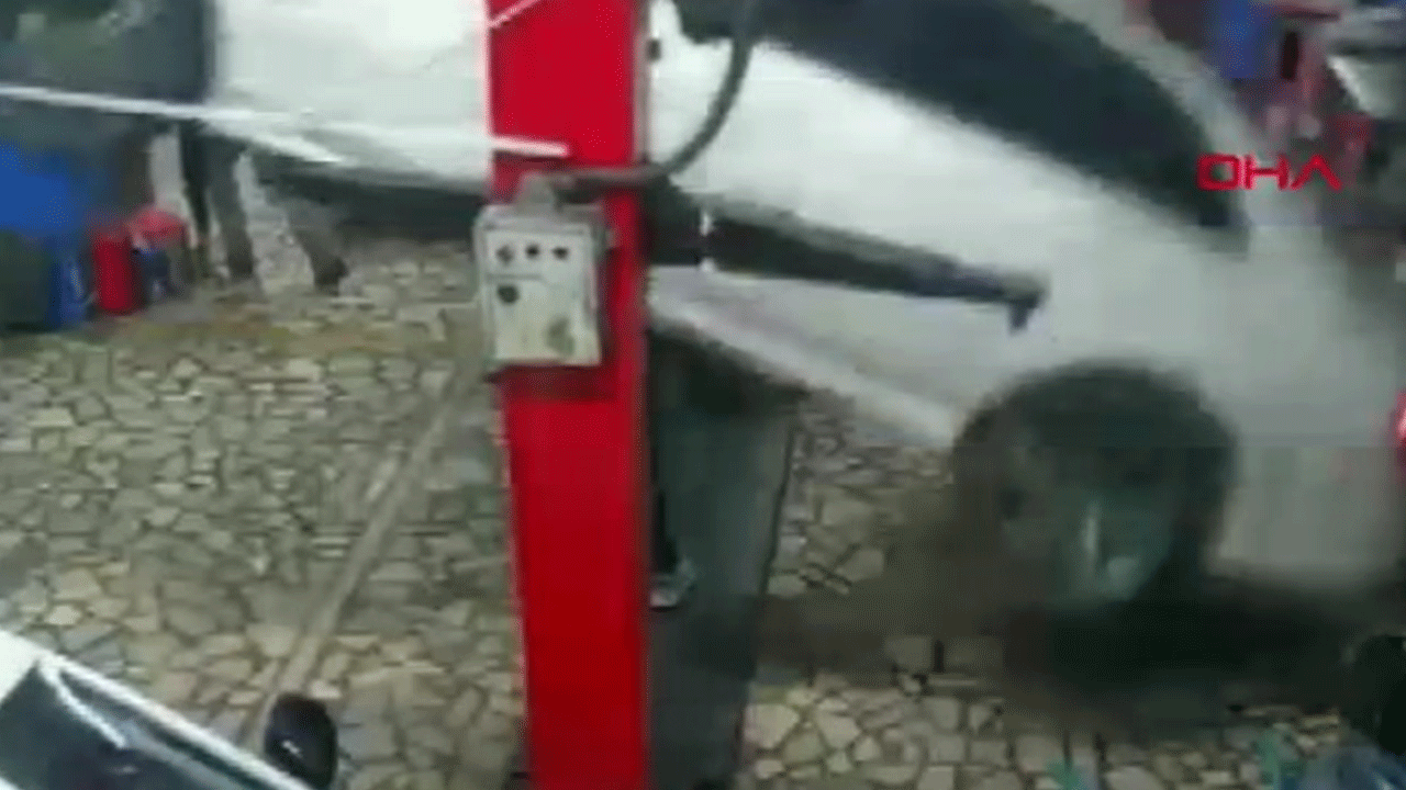 Otomobil tamircisi feci şekilde can verdi: 2 tonluk aracın altında kaldı!