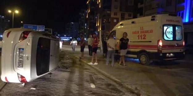 Otomobil yan yattı: Bir kişi yaralandı