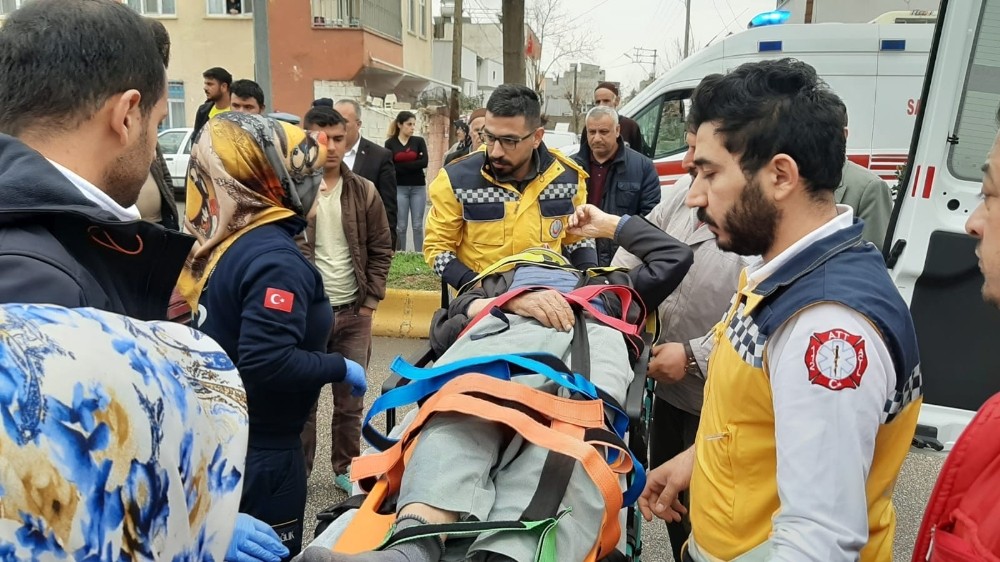 Otomobil yayaya çarptı: 1 yaralı 