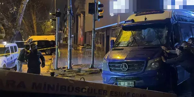 Otomobil yolcu minibüsüne çarptı! Çok sayıda yaralı var