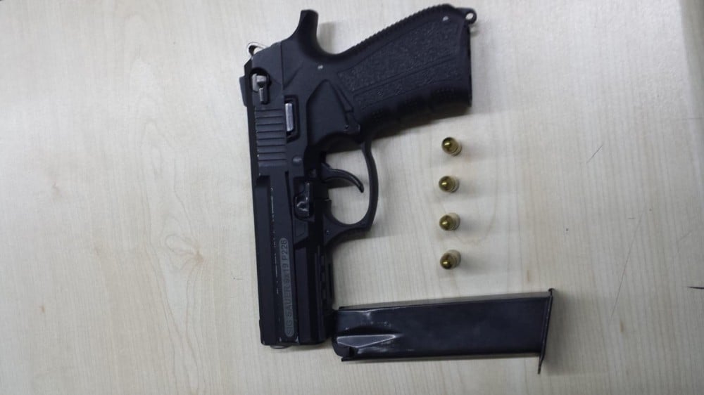 Otomobilden alkol satışı yapan sürücü, kovalamaca sonucu yakalandı 