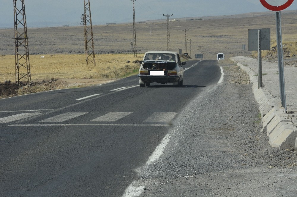 Otomobilin bagajında tehlikeli yolculuk 