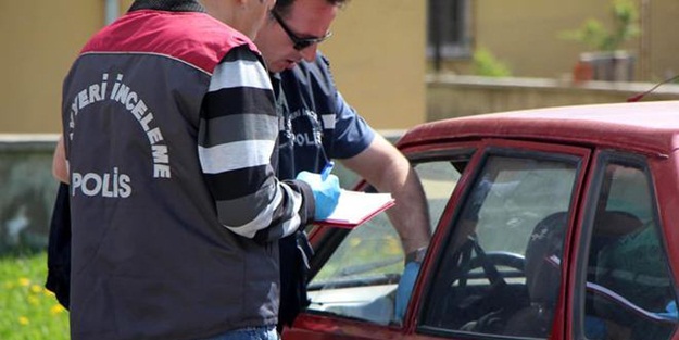 Otomobilin camına sıkışan çocuk hayatını kaybetti