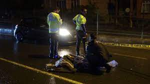 Otomobilin çarpıp tırın sürüklediği kız öldü: Anne ve baba sinir krizi geçirdi