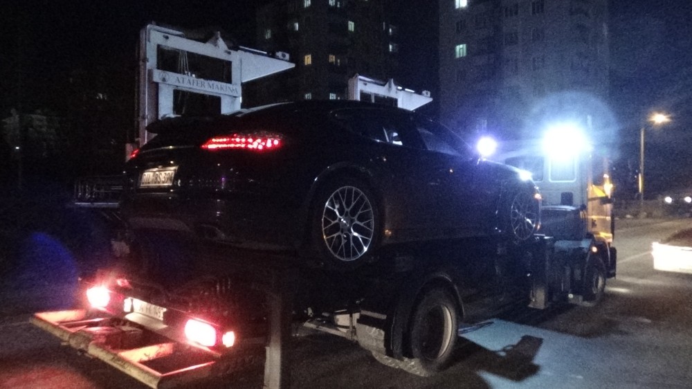 Otomobilin çarptığı genç hayatını kaybetti 