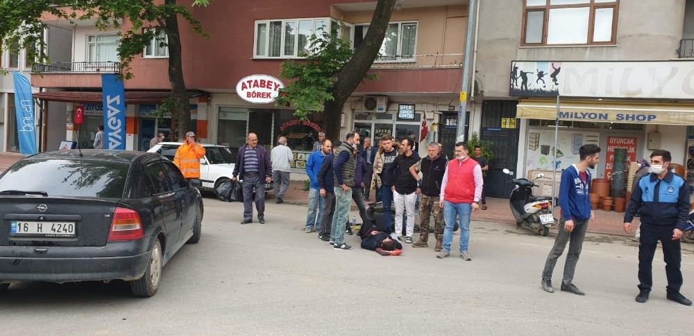 Otomobilin çarptığı motosikletli kadın yaralandı 