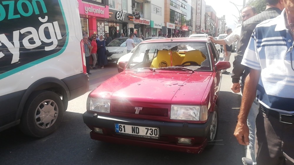 Otomobilin çarptığı yaya yaralandı 