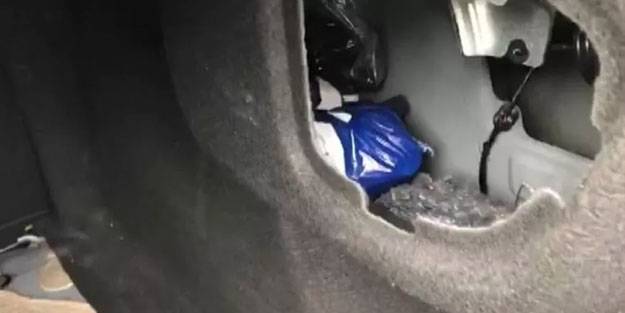 Otomobilin her yerinden tabanca çıktı