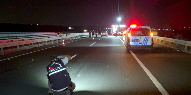 Otomobille çarpışan motosikletin sürücüsü öldü