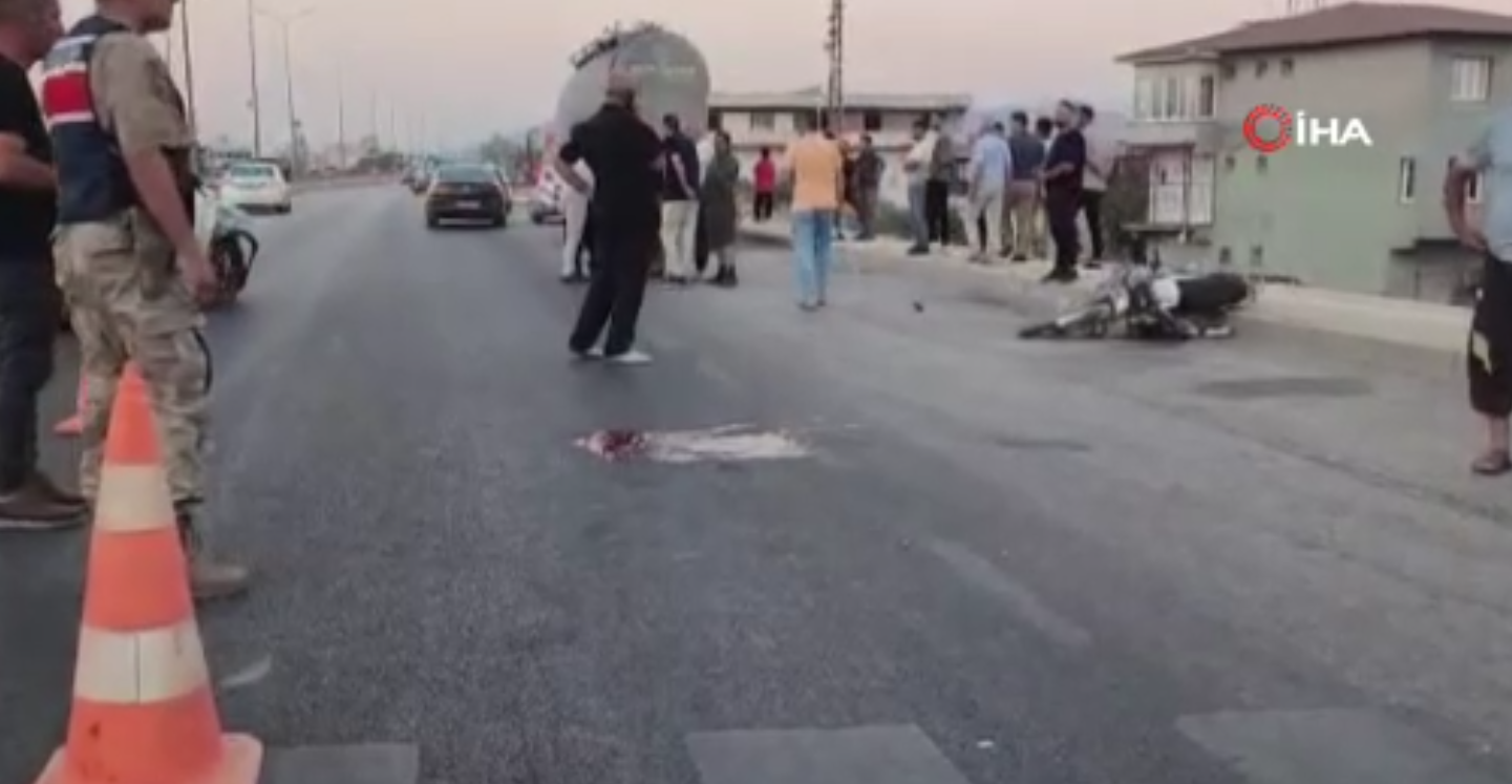 Otomobille çarpışan motosikletin sürücüsü öldü