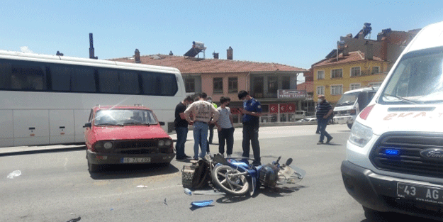 Otomobille motosiklet çarpıştı: 1 ölü