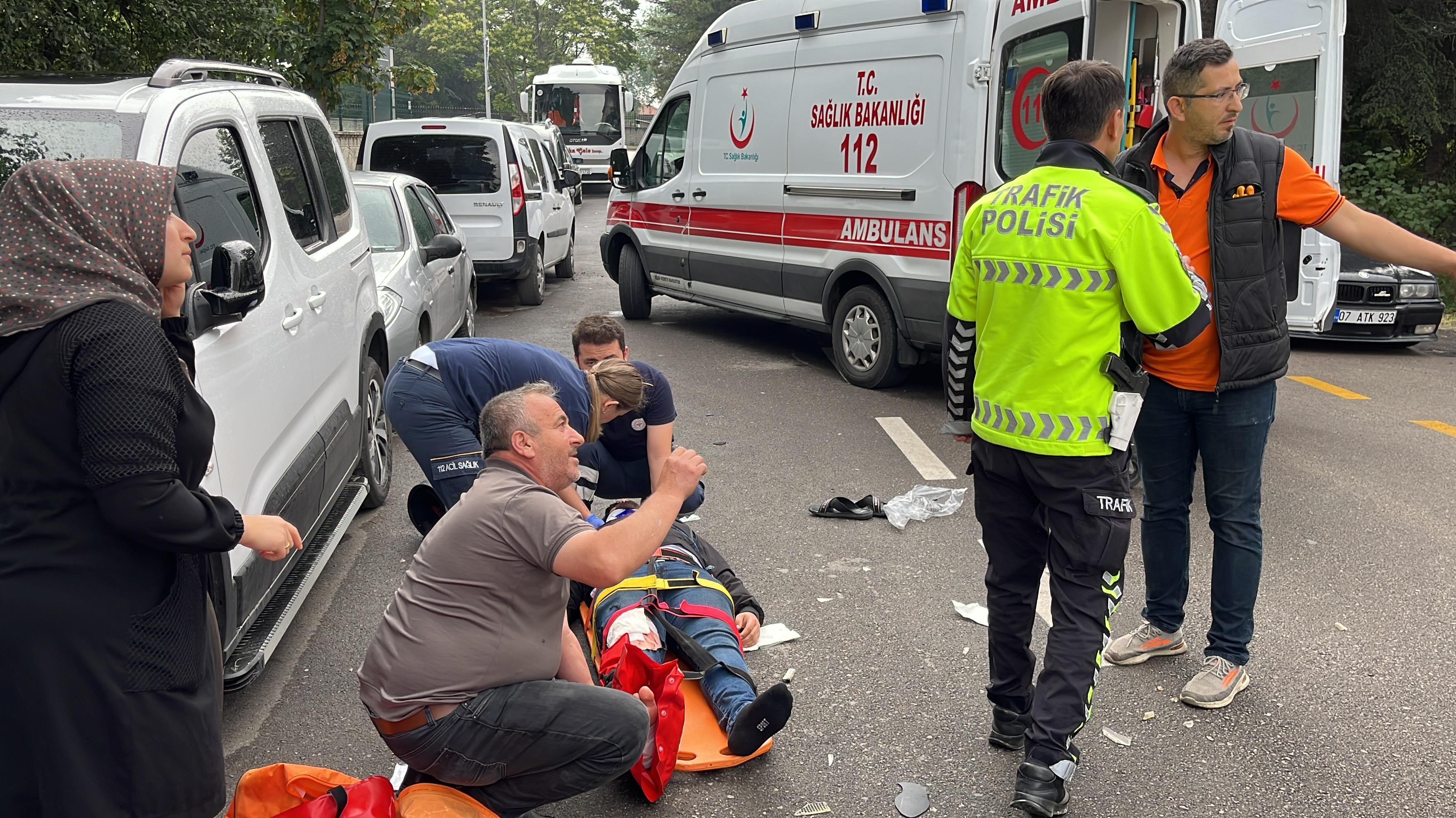 Otomobille motosiklet çarpıştı: “Bile bile vurdun”