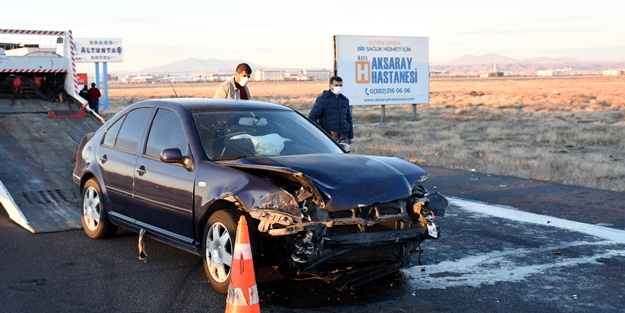 Otomobille tır çarpıştı: Yaralılar var
