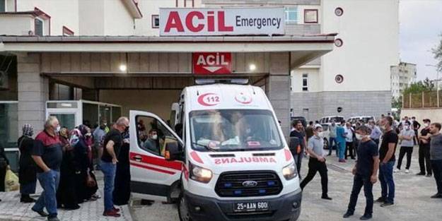 Otomobiller kafa kafaya çarpıştı: 9 yaralı