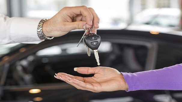 Otomotiv satışları 1 milyonu geçemedi