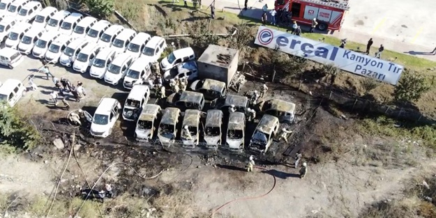 Otoparkta yangın! 16 araç küle döndü