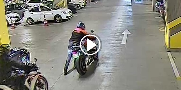 Otoparktan 40 bin liralık motosikleti çaldılar