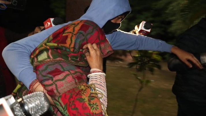 Otoyol kenarına bırakılan bavuldan kadın cesedi çıktı! Gözaltına alınanlar şoke etti