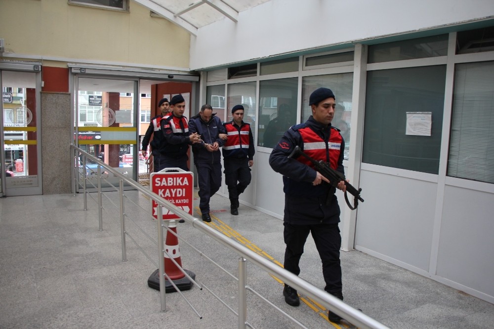 Otoyol şantiyesinden akaryakıt çalan şahıs film gibi operasyonla yakalandı 