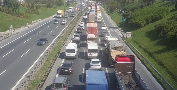 Otoyol ve boğaz köprüleri geçişleri ücretsiz olacak