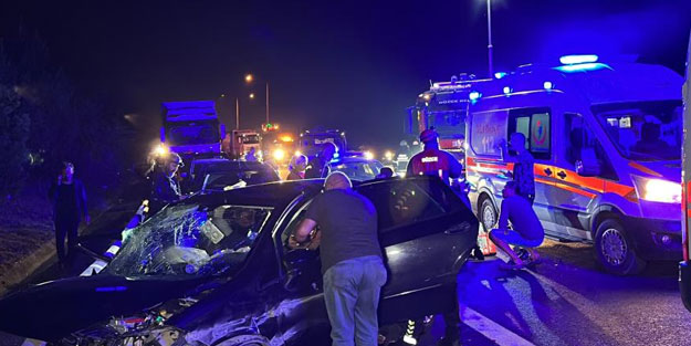 Otoyolda feci kaza: 1 ölü, 7 yaralı