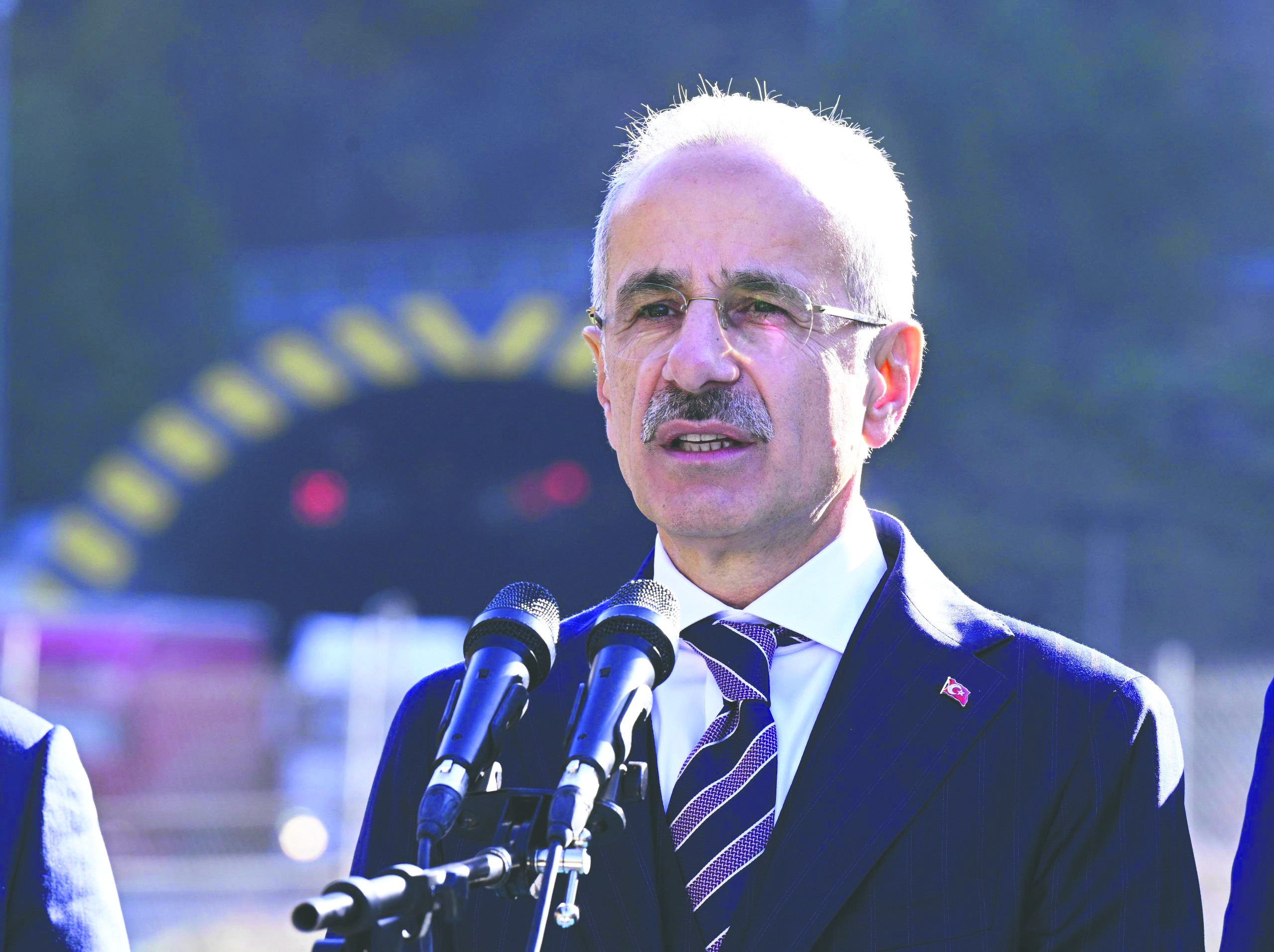 Otoyollarda gişesiz, bariyersiz ulaşıma geçiliyor! Trafik sorunu bitiyor