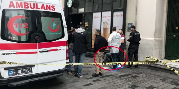 Oturur vaziyette bulundu! İstiklal Caddesi'nde ceset şoku