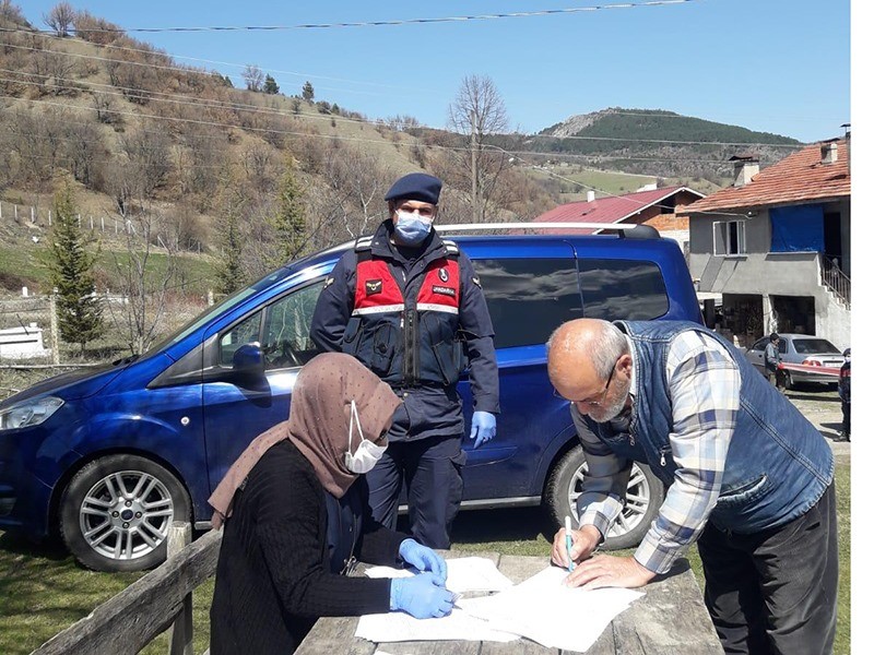 Ovacık ilçesinde vatandaşlar sağlık taramalarından geçiriliyor 
