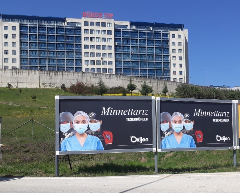 Oxijen’den korona savaşçılarına billboardlu teşekkür 