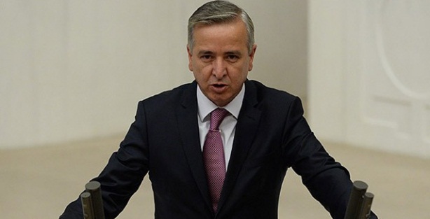 'Oy için kendi tabanlarını katletmekten çekinmiyorlar'