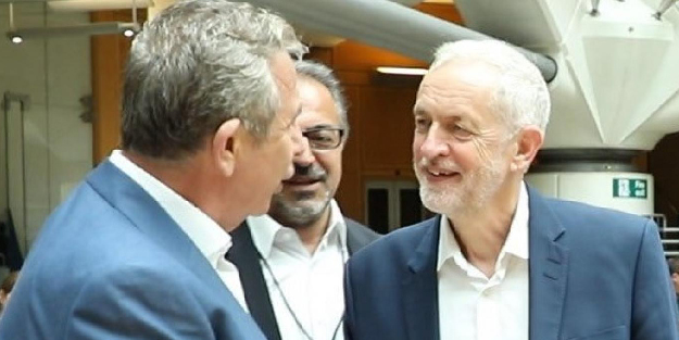 Oy kullanırken aklınızda bulunsun! 'Mansur Yavaş PKK hamisiyle kol kola'