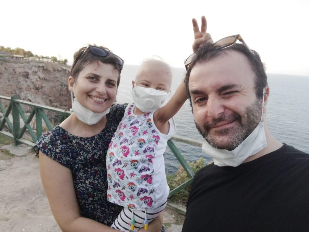 Öykü Arin’den annesine zor soru: “Bütün çocuklar eve gitmiş, ben niye hastaneye gidiyorum?” 