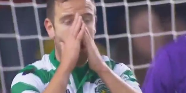 Öyle bir gol kaçırdı ki kendisi bile inanamadı! / VİDEO