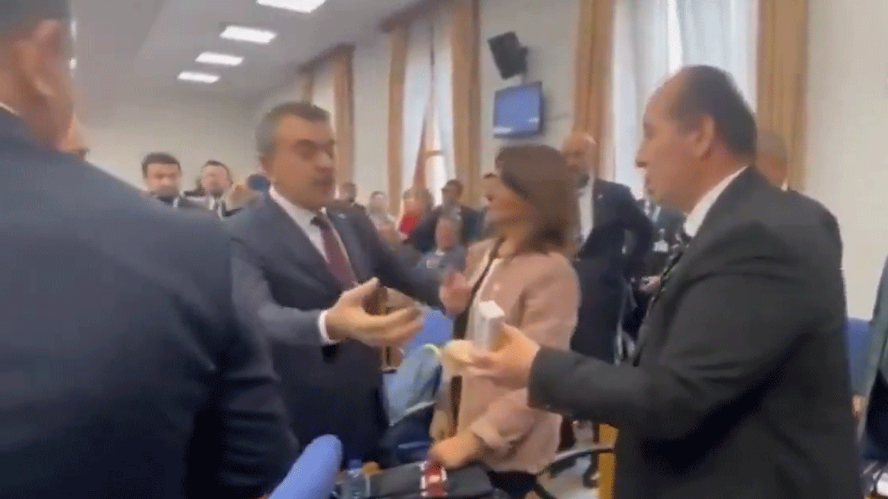 Öyle söze böyle cevap! Bakan Yusuf Tekin'den CHP'li vekillere ayar