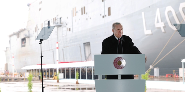 Oyun değiştirici olacak! Dünyanın ilk SİHA gemisi "TCG Anadolu" envantere girdi