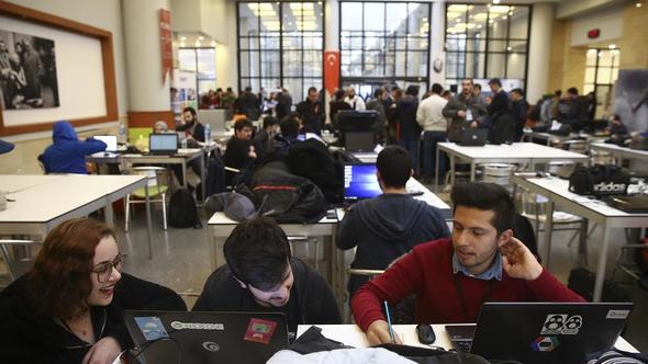 Oyun geliştirme maratonuna anneler damga vurdu