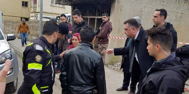 Oyun oynayan çocukların üzerine bahçe duvarı yıkıldı: 3 yaralı