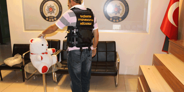 Oyuncak ayının içinden çıkanlar şoke etti!