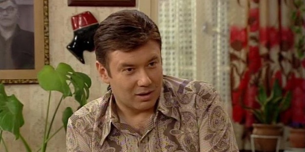 Oyuncu Şoray Uzun'a TOMA çarptı!